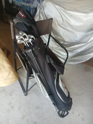 Bolsa de golf y palos