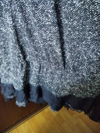 Vestido negro y gris mujer
