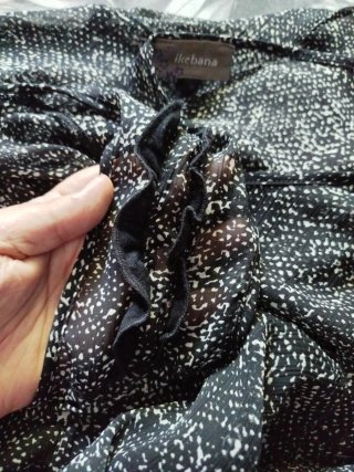 Vestido negro y gris mujer