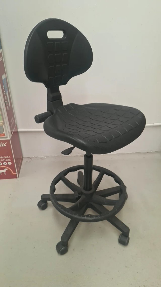 SILLA MOSTRADOR TIENDA REGULABLE