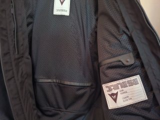Chaqueta de cuero Dainese para moto