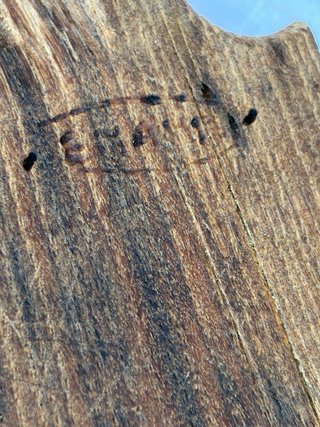 Tagliere in legno di castagno firmato Emamm