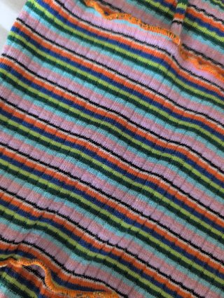 Top elástico de rayas multicolor