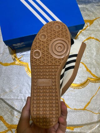 Adidas Samba Talla 38 Blancas y Negras