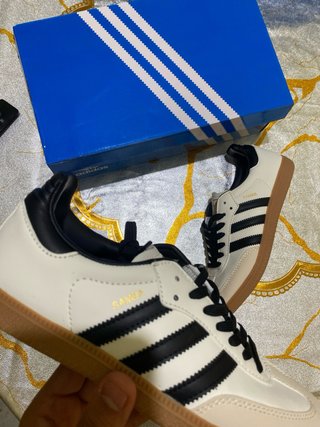 Adidas Samba Talla 38 Blancas y Negras
