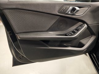 BMW Serie 1 118i 140cv 2020 · SOLO 70.000 km · LED
