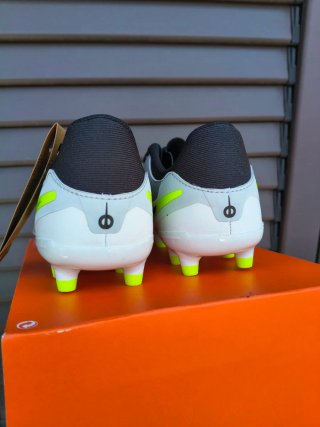 Nike Tiempo Scarpe Calcio Bambino 38.5 Nuove