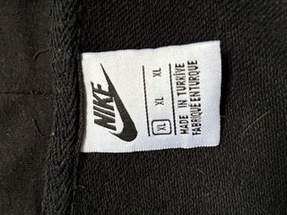 Sudadera Nike con capucha Talla XL.