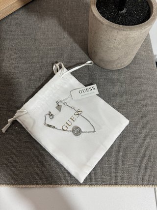 Pulsera Guess Plateada Original - Nueva