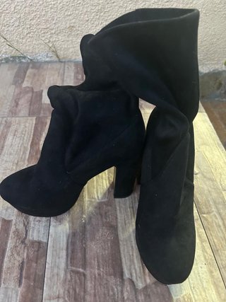 Botas altas negras de ante