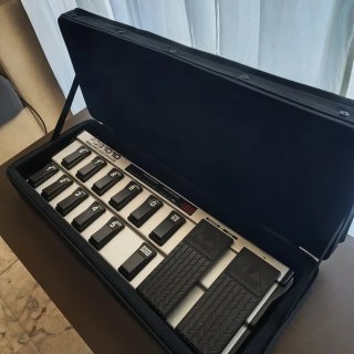 Controladora MIDI Behringer FCB1010 + Chip UnO