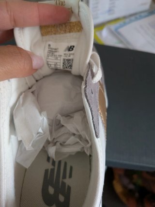 New Balance 327 oro e bianco