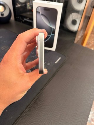 iPhone 16 Pro Blanco