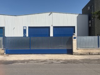 ALQUILA NAVE INDUSTRIAL EN EL POLÍGONO MIRALCAMPO