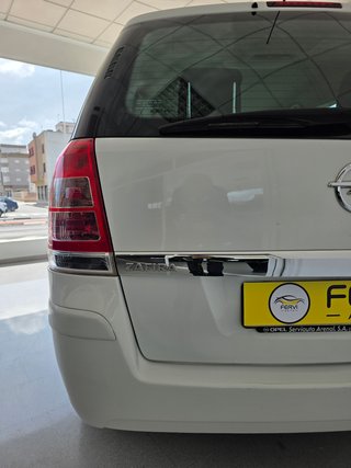 Opel Zafira  año 2014 7 plazas, Manual, Gasolina
