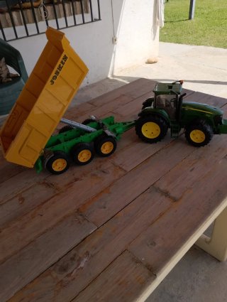 Tractor John Deere y Remolque Joskin
