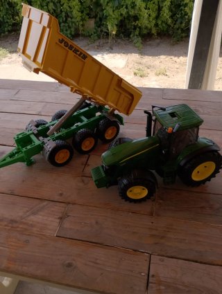 Tractor John Deere y Remolque Joskin