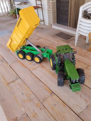 Tractor John Deere y Remolque Joskin