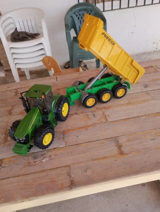 Tractor John Deere y Remolque Joskin