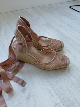 Sandalias cuña con lazo t. 37