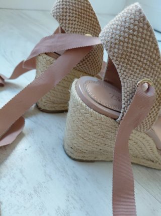 Sandalias cuña con lazo t. 37