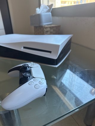 PlayStation 5 (PS5) - Casi nueva