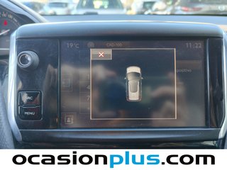 Peugeot 2008 PureTech 82 Style 60 kW (82 CV)