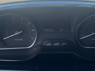 Peugeot 2008 PureTech 82 Style 60 kW (82 CV)