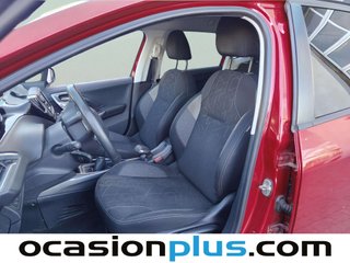 Peugeot 2008 PureTech 82 Style 60 kW (82 CV)