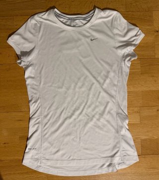 Conjunto Nike Camiseta y Pantalón Corto