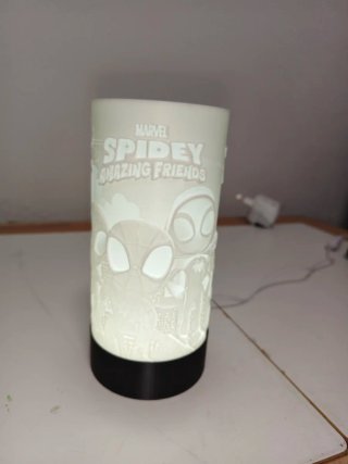 Lámpara Spiderman y sus Amigos Marvel