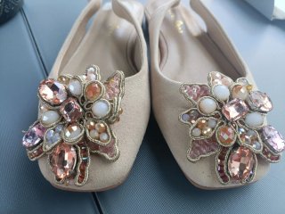 Zapatos planos Alma en Pena con pedrería