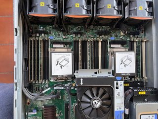 Servidor Rack IBM System x3650 M4