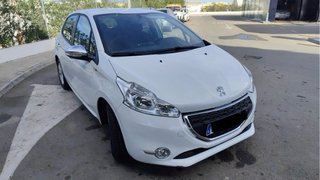 Peugeot 208 2015
