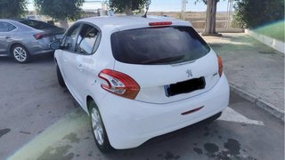 Peugeot 208 2015
