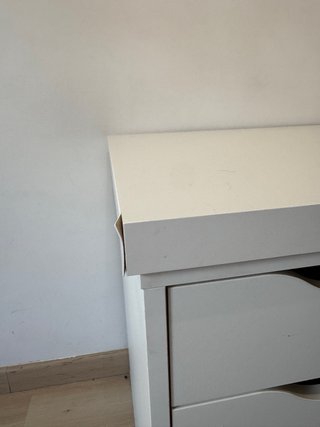 Scrivania bianca Ikea