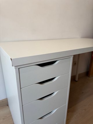 Scrivania bianca Ikea