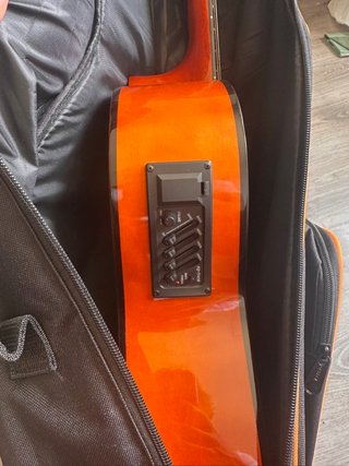 Guitarra Acústica OQAN QGC-20CE + Funda Ortega