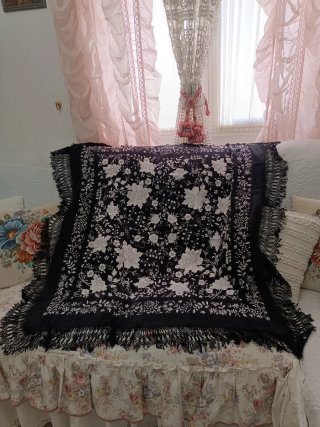 Mantón Manila Antiguo Seda Negro Blanco