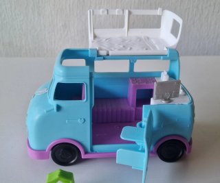Casa rodante Polly Pocket con muñecas y accesorios