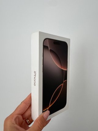 Caja iPhone 16 Pro Max Desierto