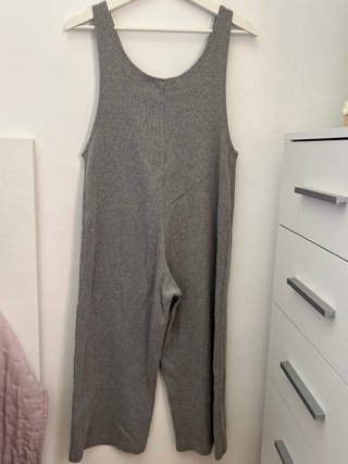 Mono gris de tela