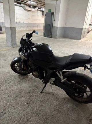 Honda CB650R Negra - Moto Naked