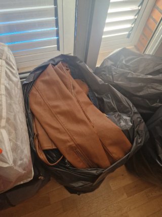 Pack de ropa hombre y mujer en buen estado.