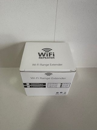 Repetidor WiFi 2.4GHz y 5GHz 300/1200Mbps