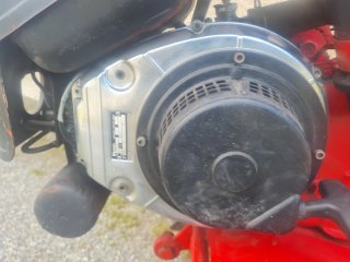 Motocultor  MOLLON 9CV 2TIENPOS rojo CON PALETA
