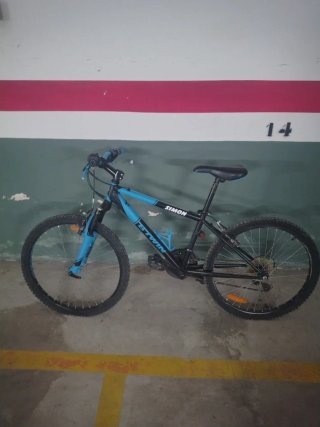 Bicicleta B-Twin Rockrider