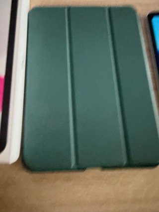 iPad 10ª Gen 128GB Plata + Funda + Garantía