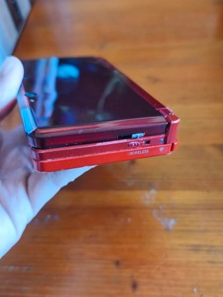 Nintendo 3DS Rubí con cargador y lápiz