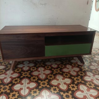 Mueble bajo vintage madera